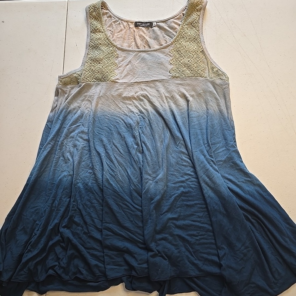 Earthbound Trading Co Tank Top Ombre Large L Blue Gray‎ Crochet Sleevless Boho